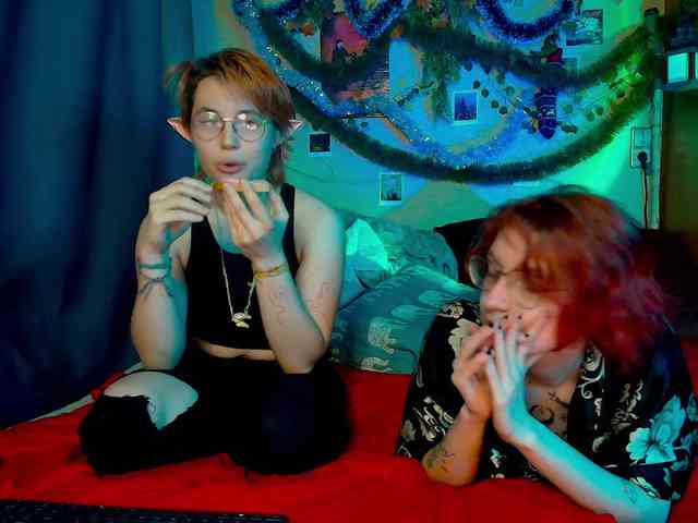 Tricky_Kitsune webcam