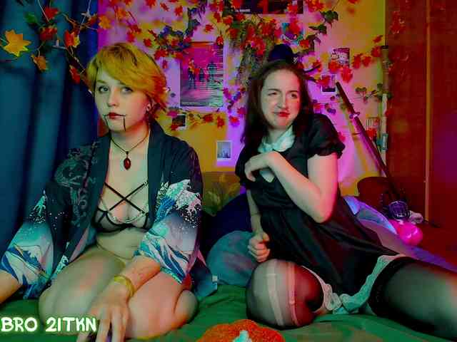 Tricky_Kitsune webcam