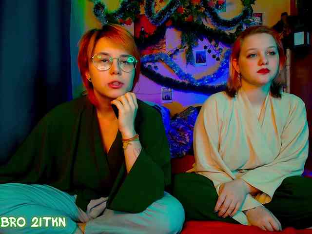 Tricky_Kitsune webcam