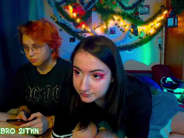 Tricky_Kitsune webcam