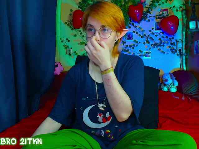 Tricky_Kitsune webcam