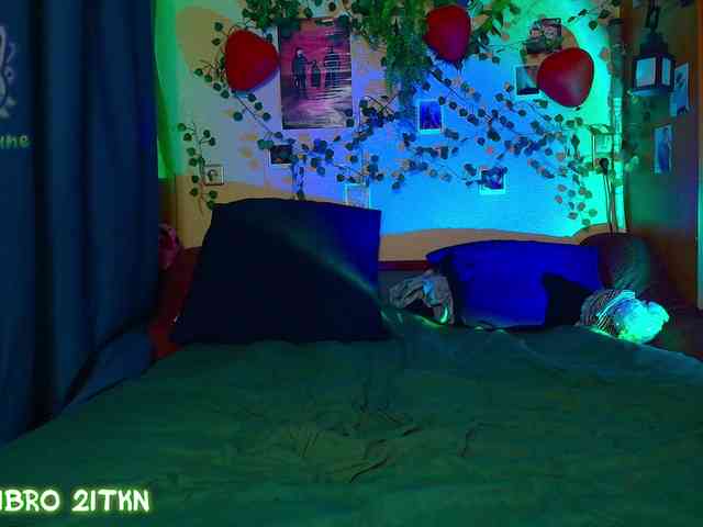 Tricky_Kitsune webcam