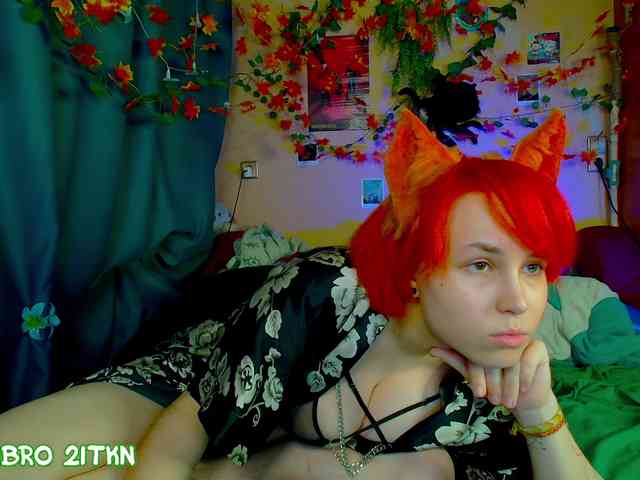Tricky_Kitsune webcam