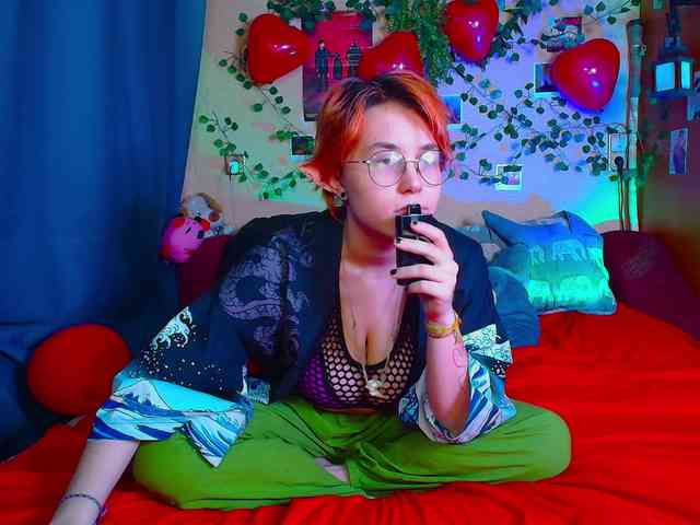 Tricky_Kitsune webcam