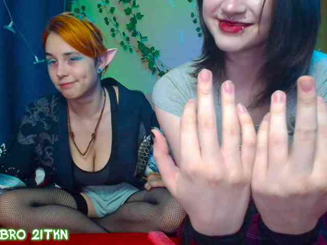 Tricky_Kitsune webcam