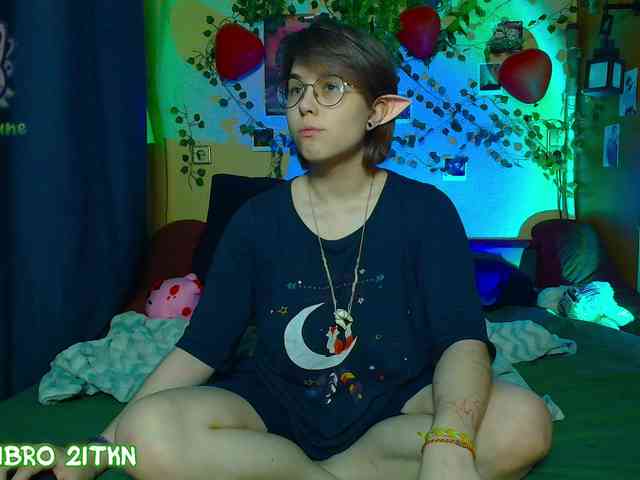 Tricky_Kitsune webcam