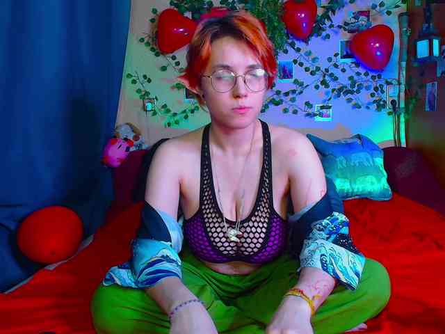 Tricky_Kitsune webcam