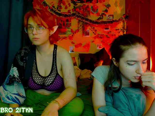 Tricky_Kitsune webcam