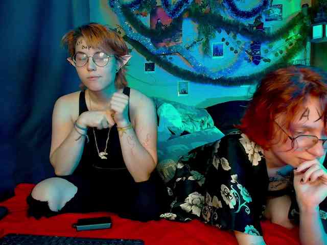 Tricky_Kitsune webcam