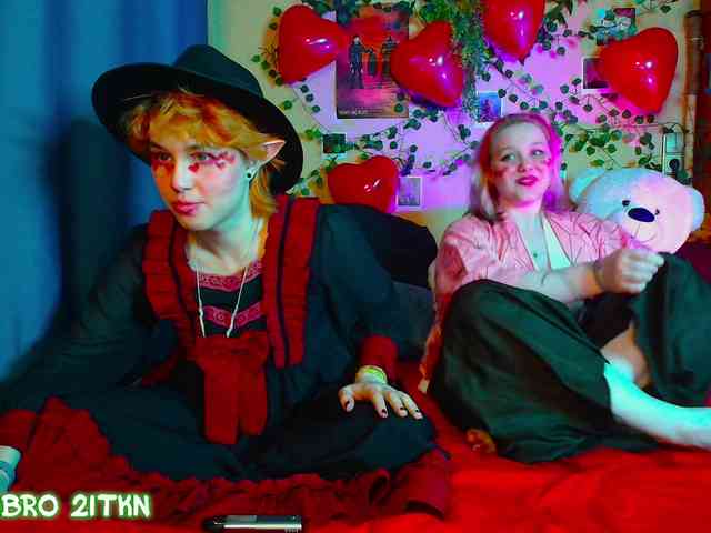 Tricky_Kitsune webcam