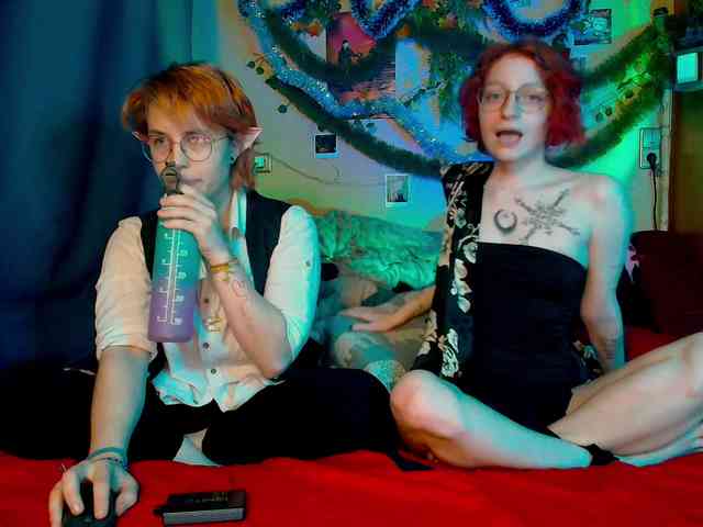 Tricky_Kitsune webcam