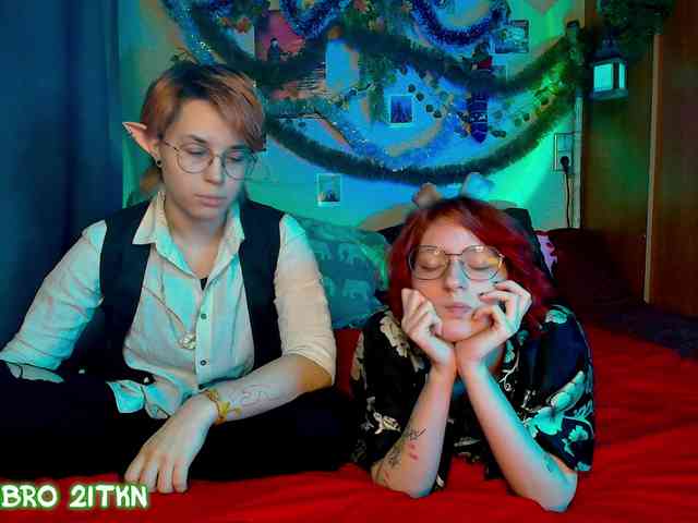 Tricky_Kitsune webcam