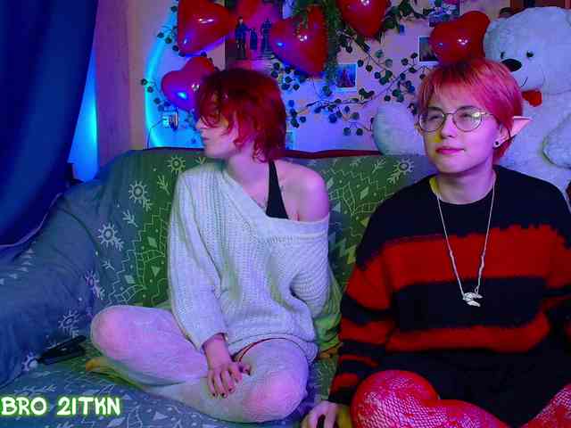 Tricky_Kitsune webcam