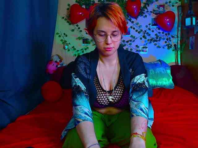 Tricky_Kitsune webcam