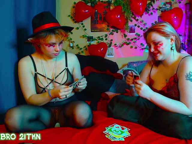 Tricky_Kitsune webcam