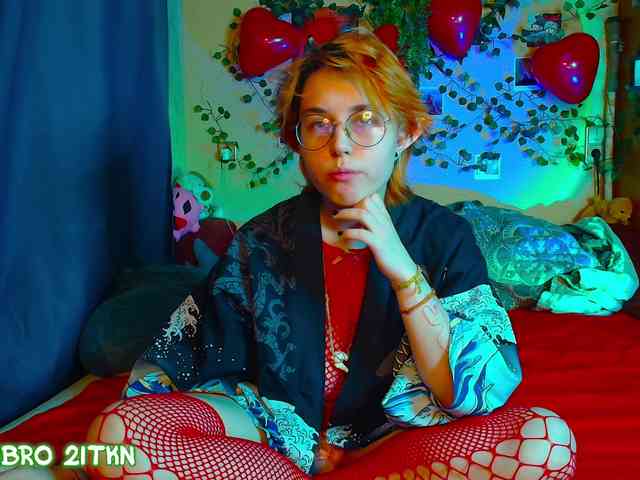 Tricky_Kitsune webcam