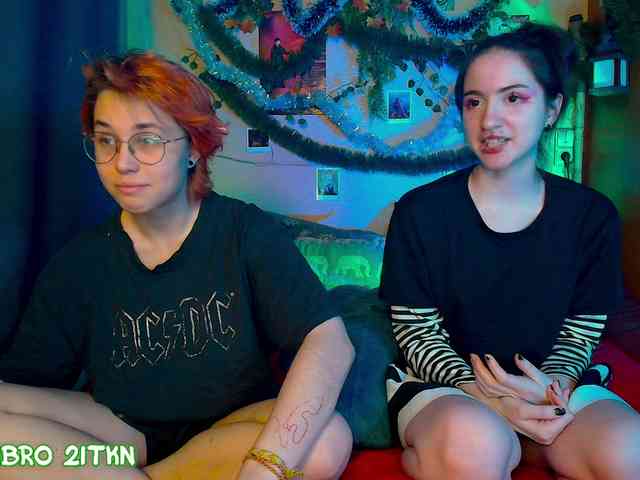 Tricky_Kitsune webcam