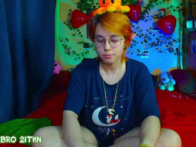 Tricky_Kitsune webcam