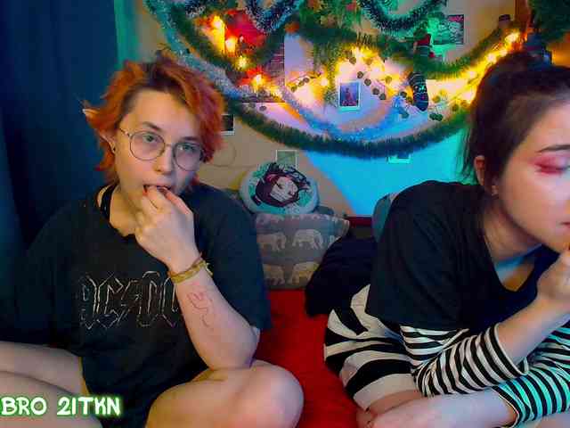 Tricky_Kitsune webcam