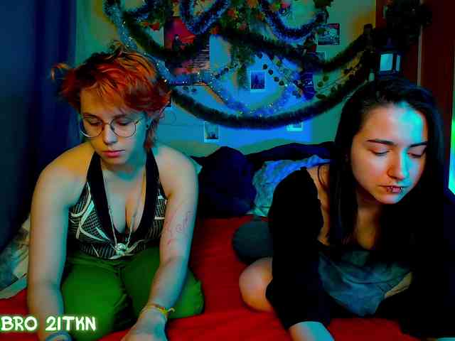 Tricky_Kitsune webcam