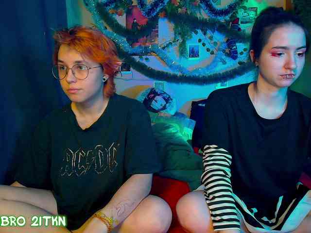 Tricky_Kitsune webcam