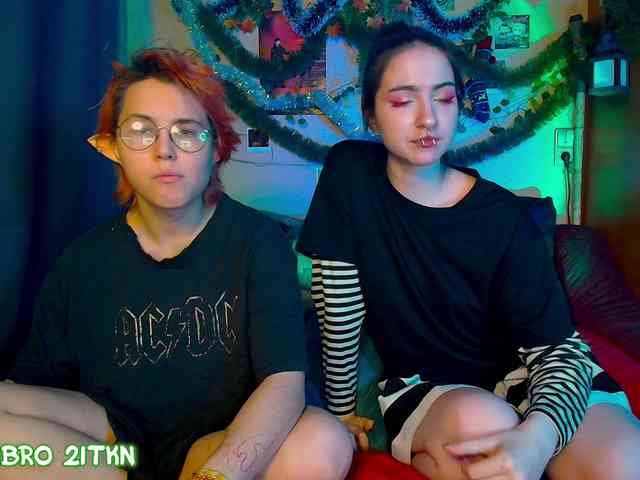 Tricky_Kitsune webcam