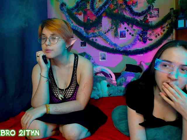 Tricky_Kitsune webcam