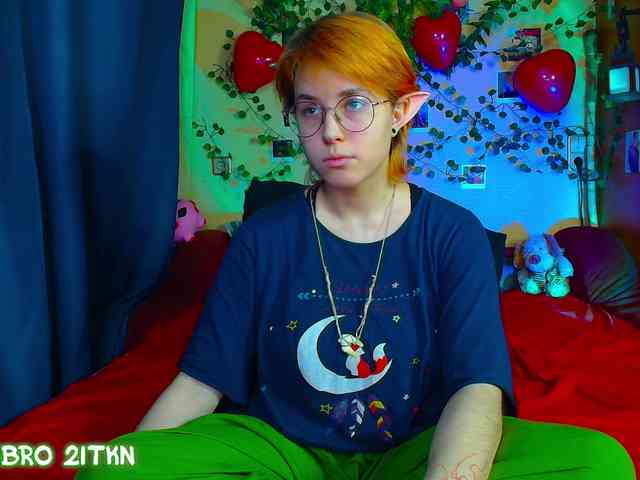 Tricky_Kitsune webcam