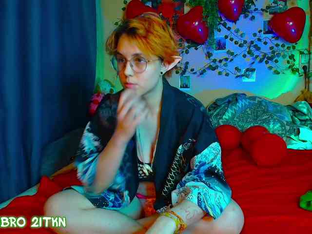 Tricky_Kitsune webcam