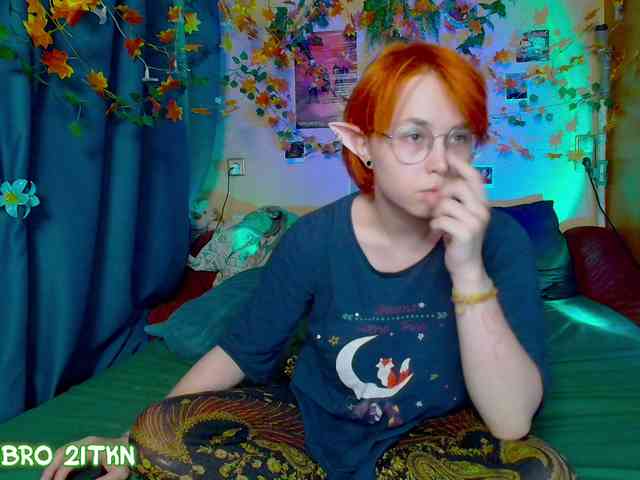 Tricky_Kitsune webcam