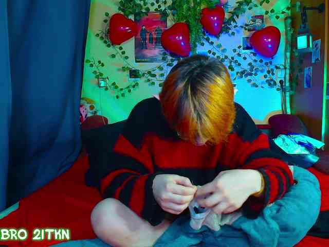 Tricky_Kitsune webcam