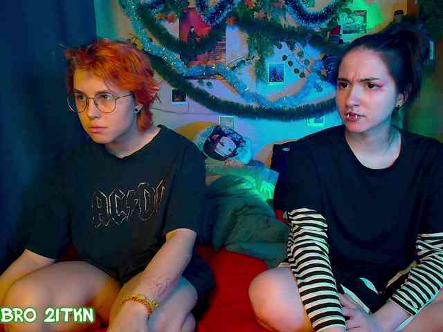 Tricky_Kitsune webcam