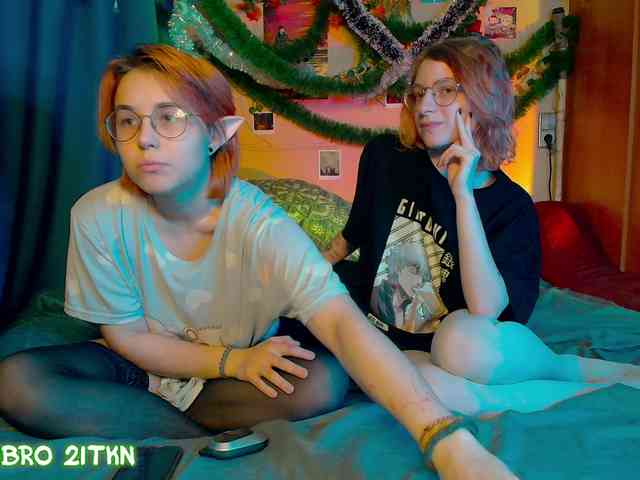 Tricky_Kitsune webcam