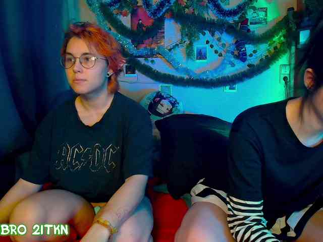 Tricky_Kitsune webcam