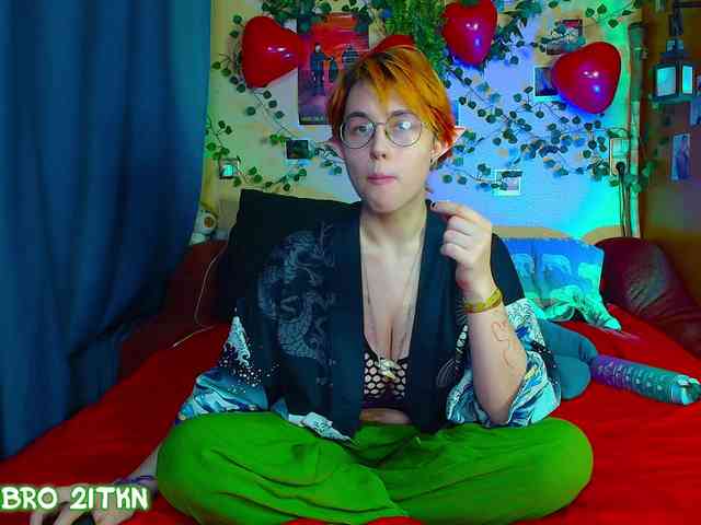 Tricky_Kitsune webcam