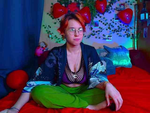 Tricky_Kitsune webcam