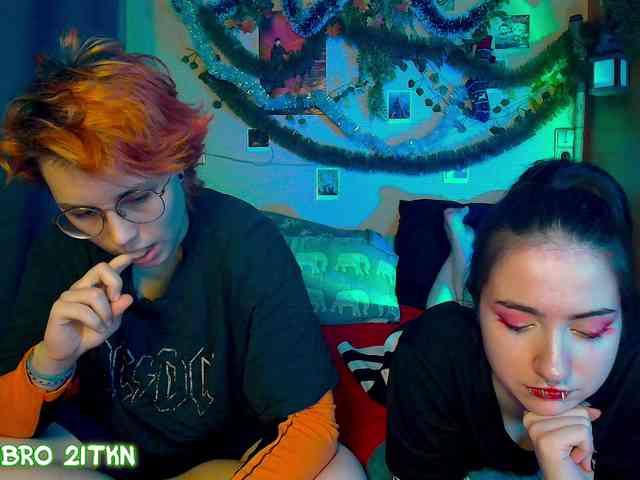 Tricky_Kitsune webcam