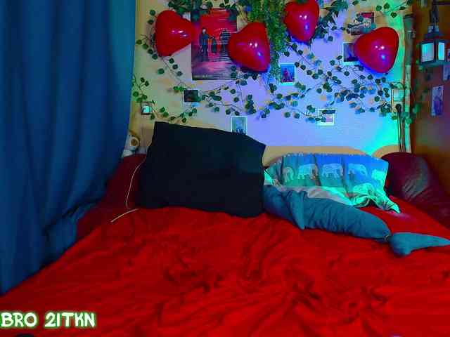 Tricky_Kitsune webcam