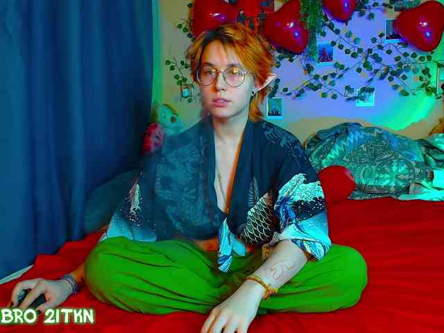 Tricky_Kitsune webcam