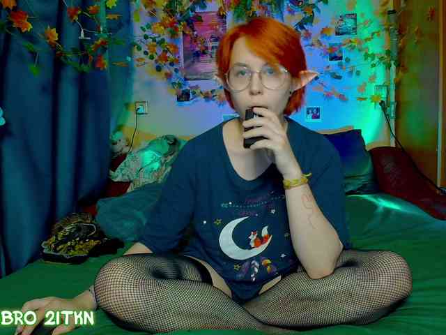 Tricky_Kitsune webcam