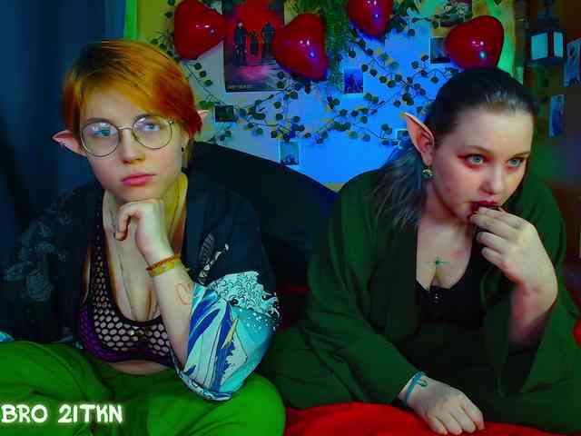 Tricky_Kitsune webcam