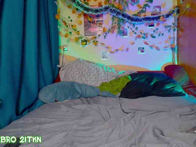 Tricky_Kitsune webcam