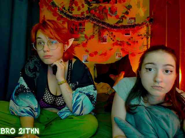 Tricky_Kitsune webcam