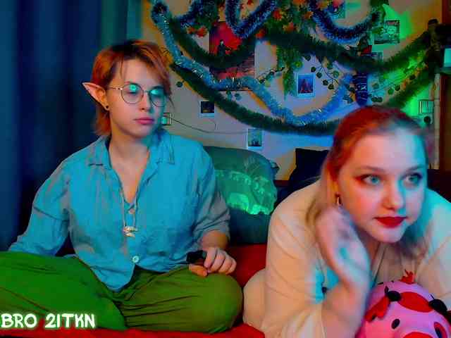 Tricky_Kitsune webcam