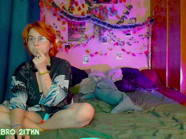 Tricky_Kitsune webcam