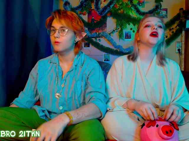 Tricky_Kitsune webcam