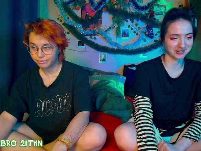 Tricky_Kitsune webcam