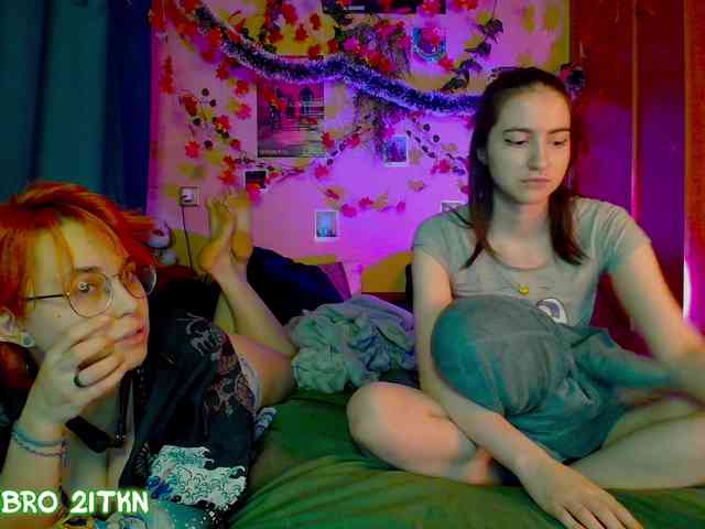 Tricky_Kitsune webcam