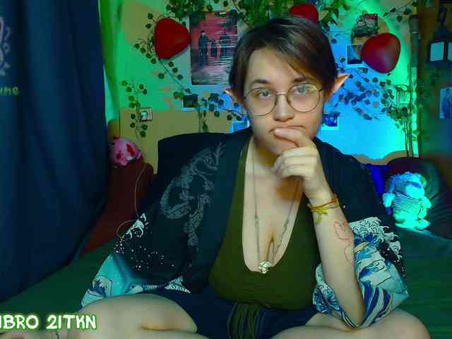 Tricky_Kitsune webcam