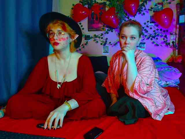 Tricky_Kitsune webcam